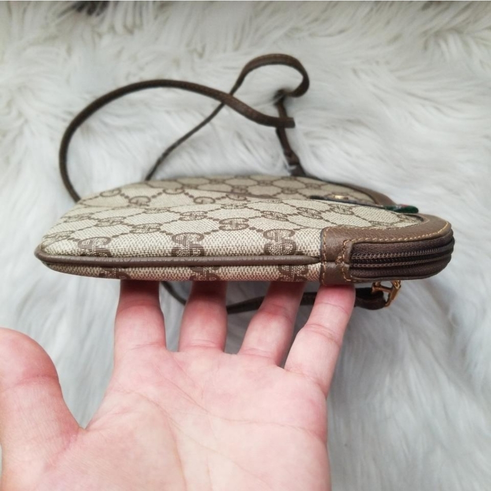 Authentic Vintage Gucci GG Monogram Ophidia Clutch - Picture 5 of 12